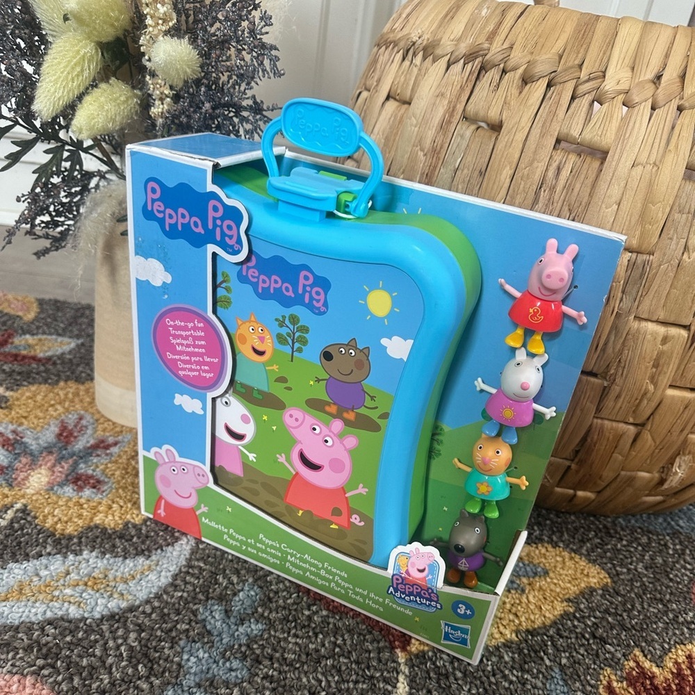 New Peppa Pig Adventure Travel Carry Along Friends and Case Limited Edition Set - Picture 3 of 15